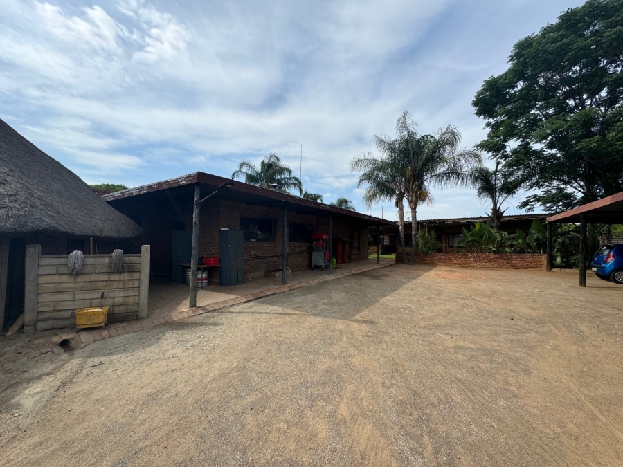 Commercial Property for Sale in Hartbeespoort Rural North West